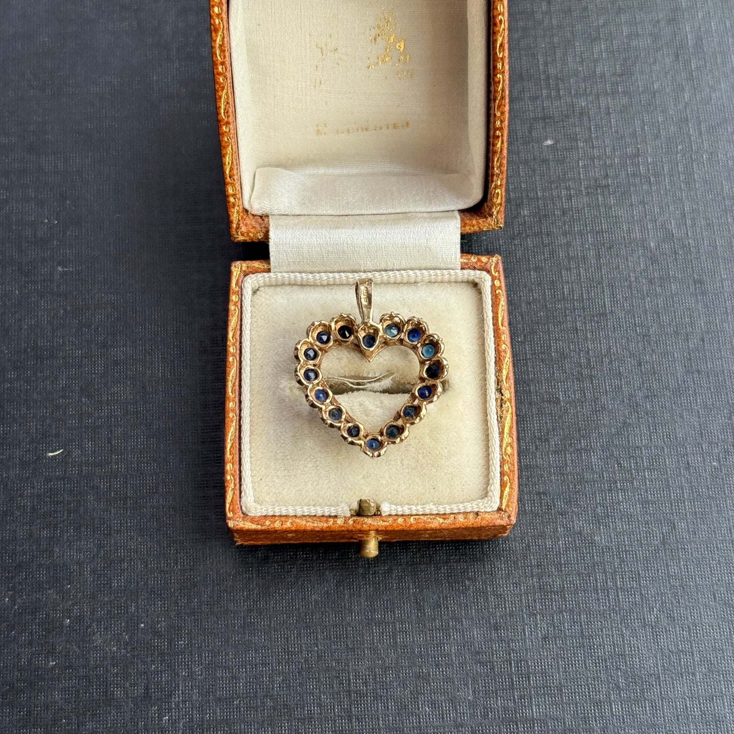 9ct Gold and Sapphire Heart Pendant, c1970.