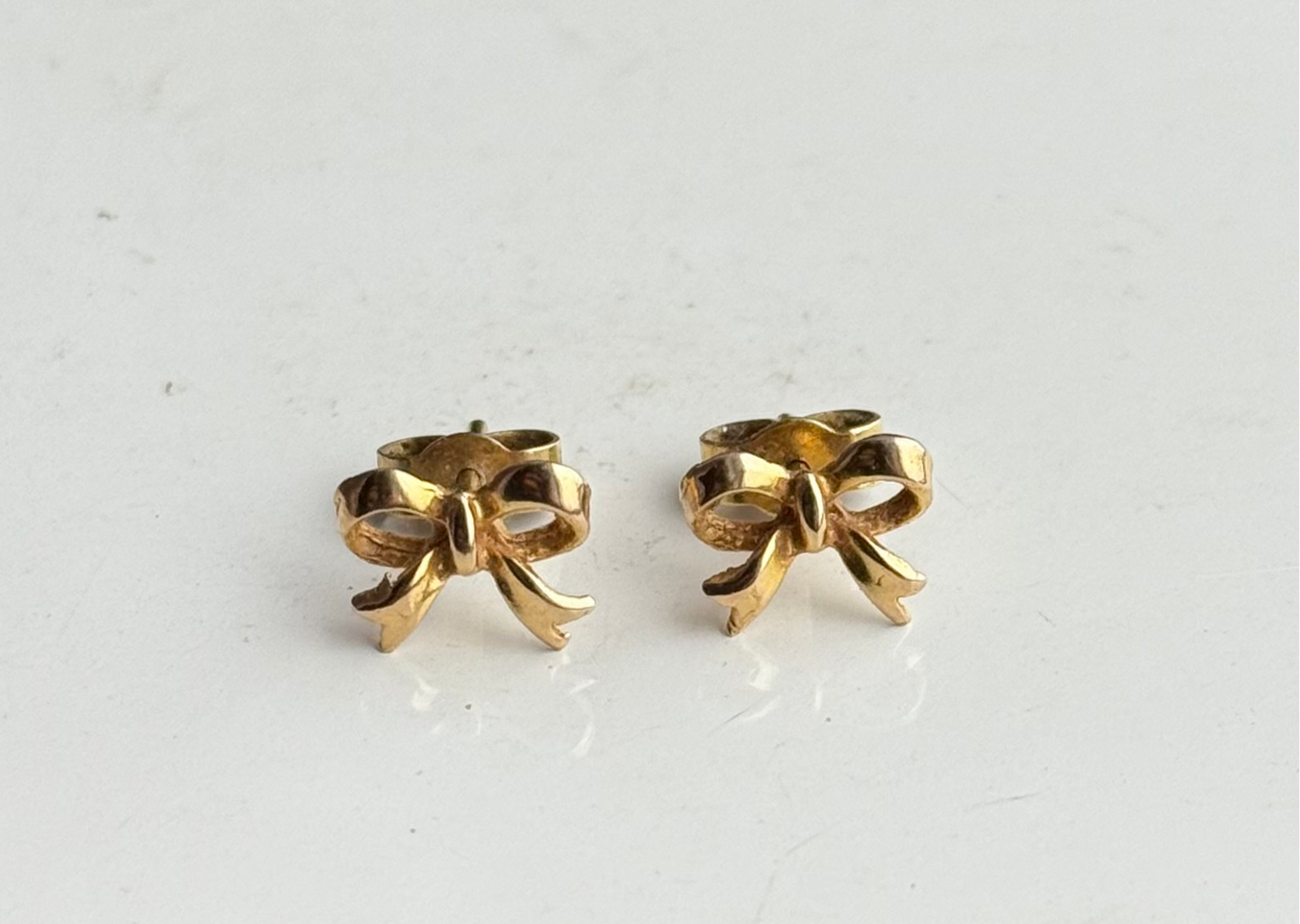 9ct Gold Bow Tie Stud Earrings