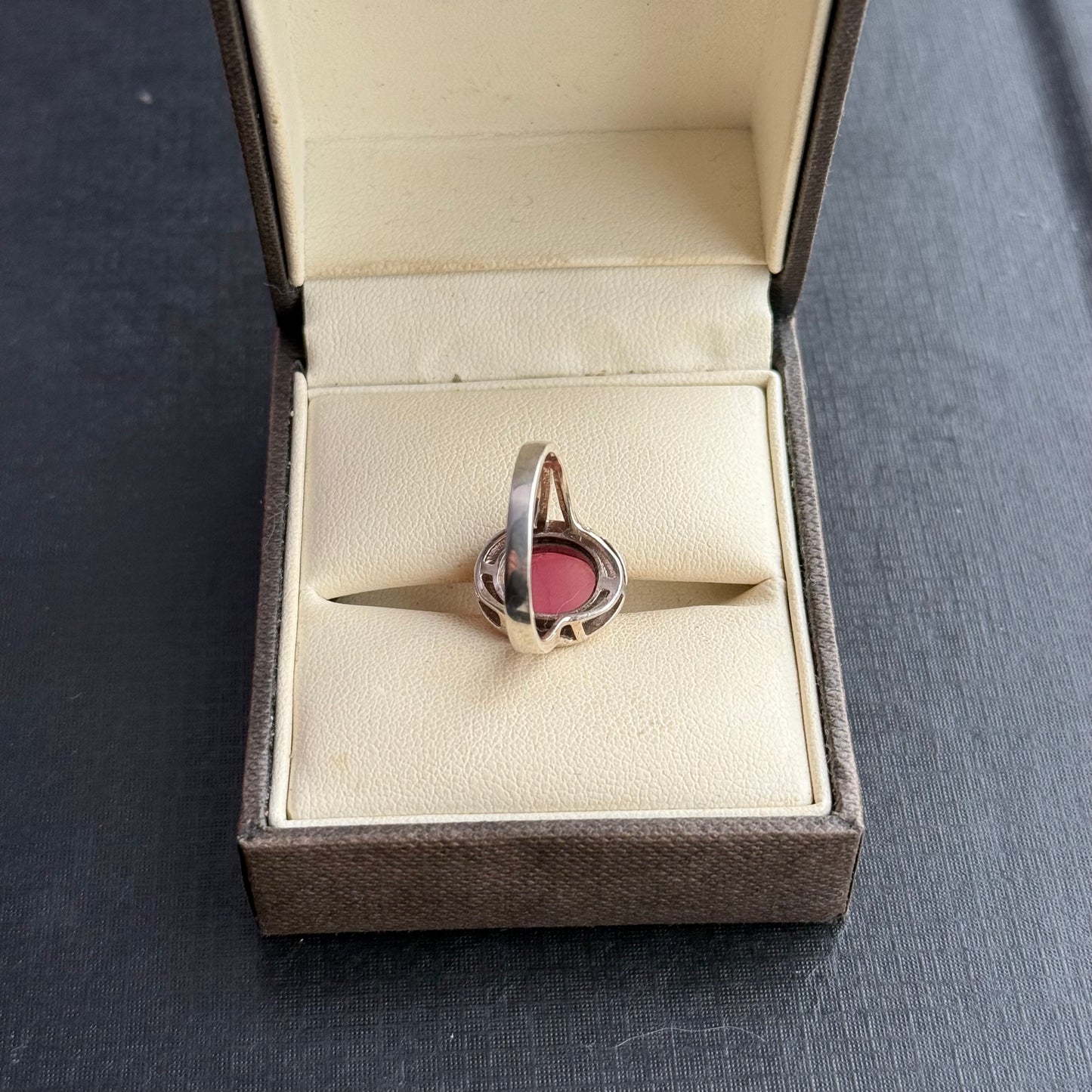 Sterling Silver Rose Quartz Ring.