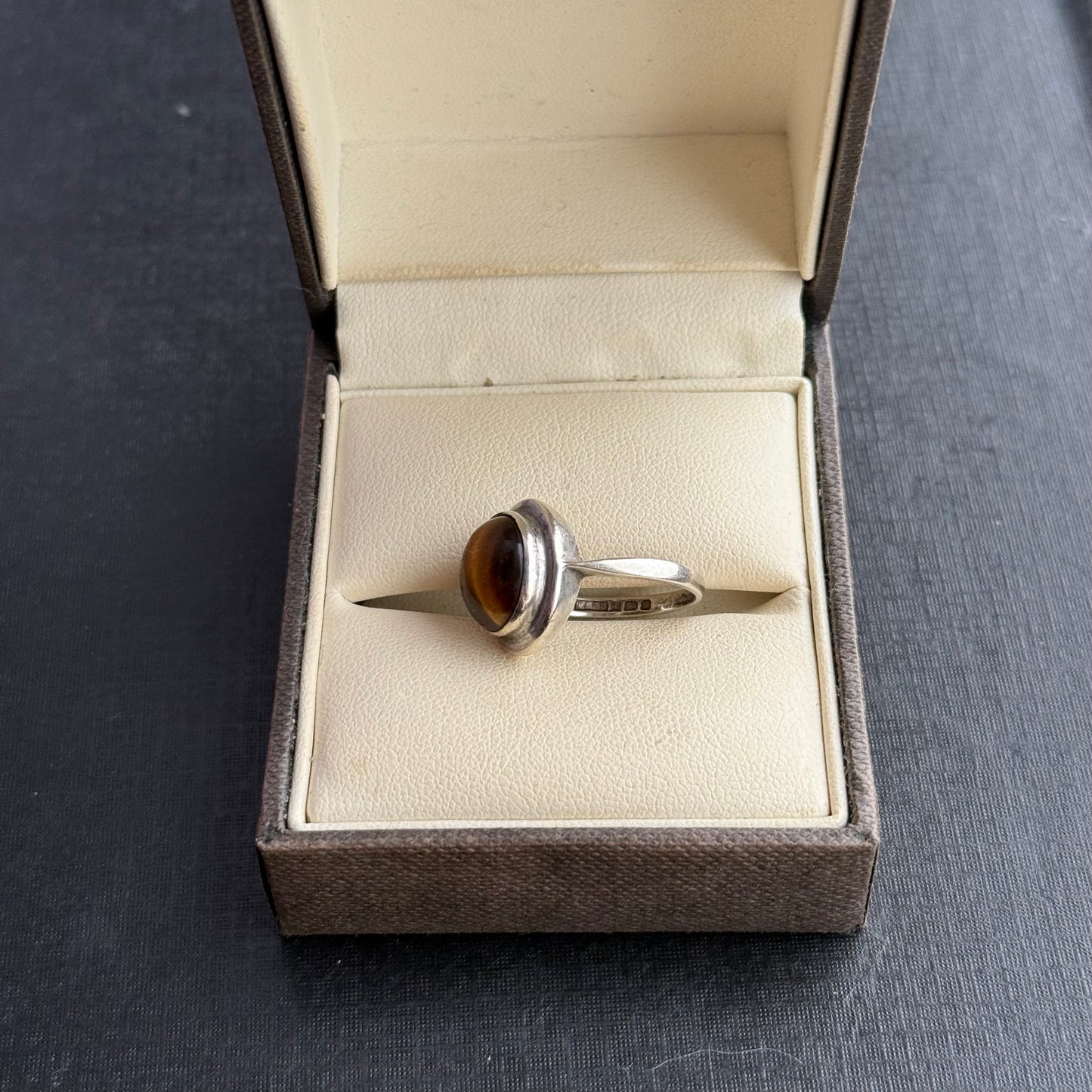 Sterling Silver Tigers Eye Ring, Birmingham 1976.