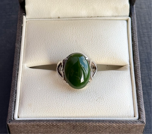 Antique Sterling Silver Cabochon Green Gem Heart Ring