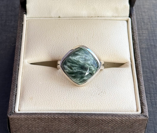 Sterling Silver Green Gem Ring