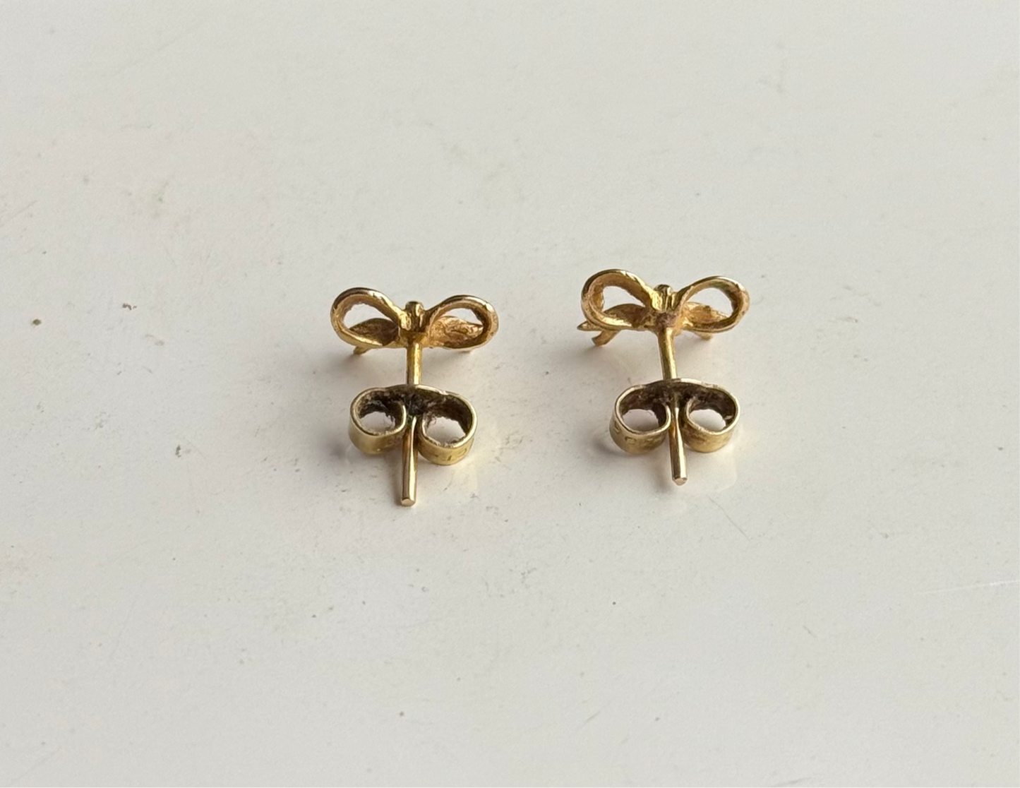 9ct Gold Bow Tie Stud Earrings