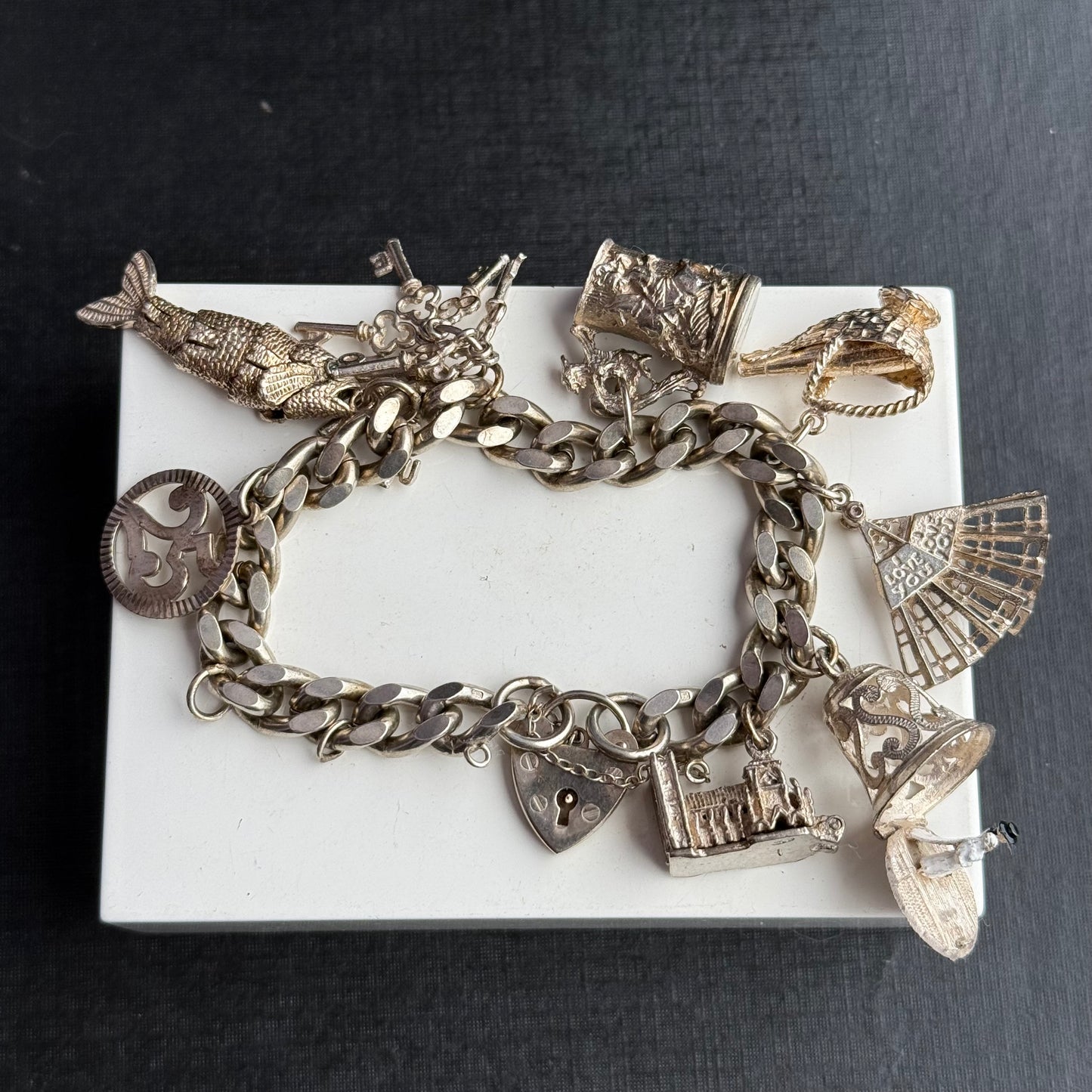 Vintage Sterling Silver Heart Padlock Charm Bracelet.