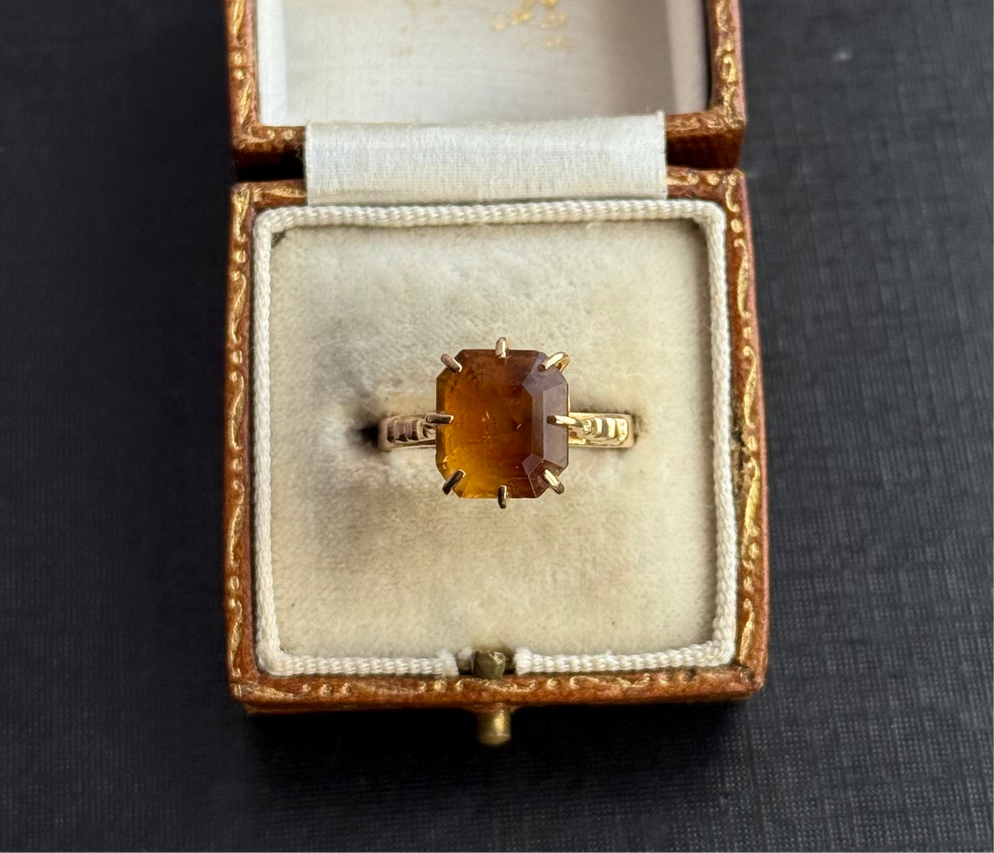 18ct Gold and Citrine Ring